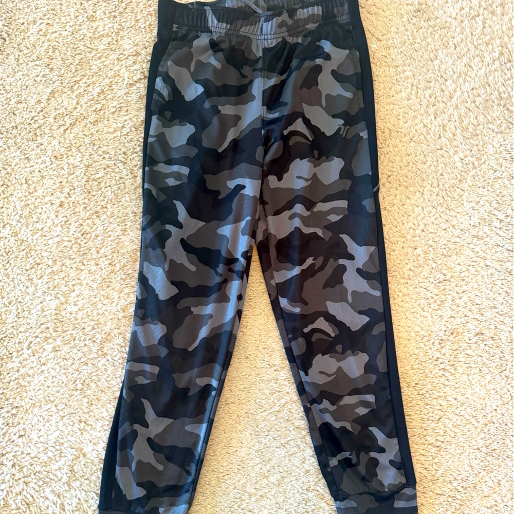 GO DRY COOL LIGHT WEIGHT JOGGERS